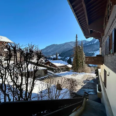Beautiful Flat With Traditional Architecture *