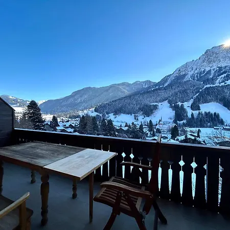 Apartment Beautiful Flat With Traditional Architecture