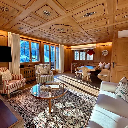 Beautiful Flat With Traditional Architecture *