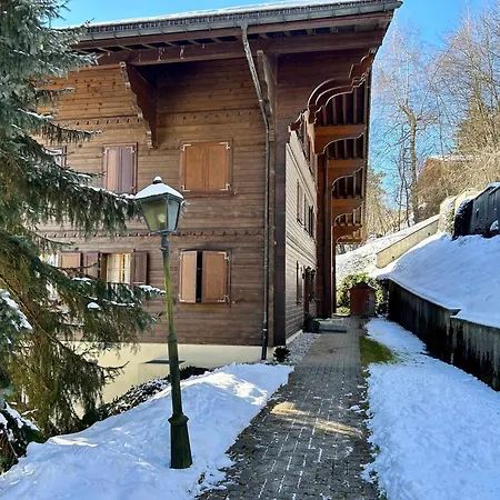 Beautiful Flat With Traditional Architecture