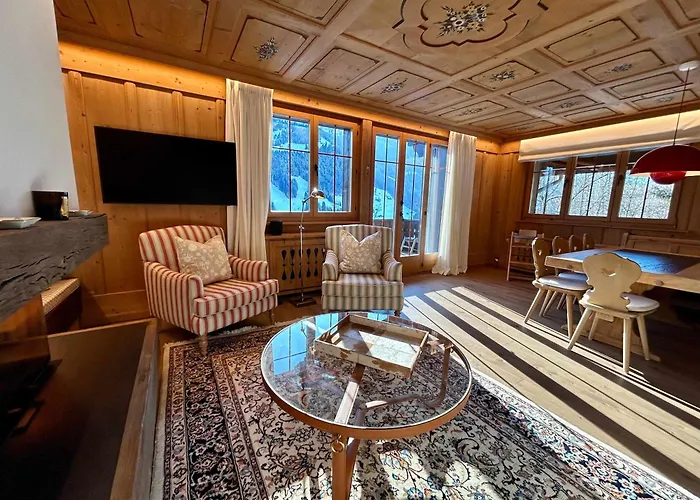 아파트 Beautiful Flat With Traditional Architecture *